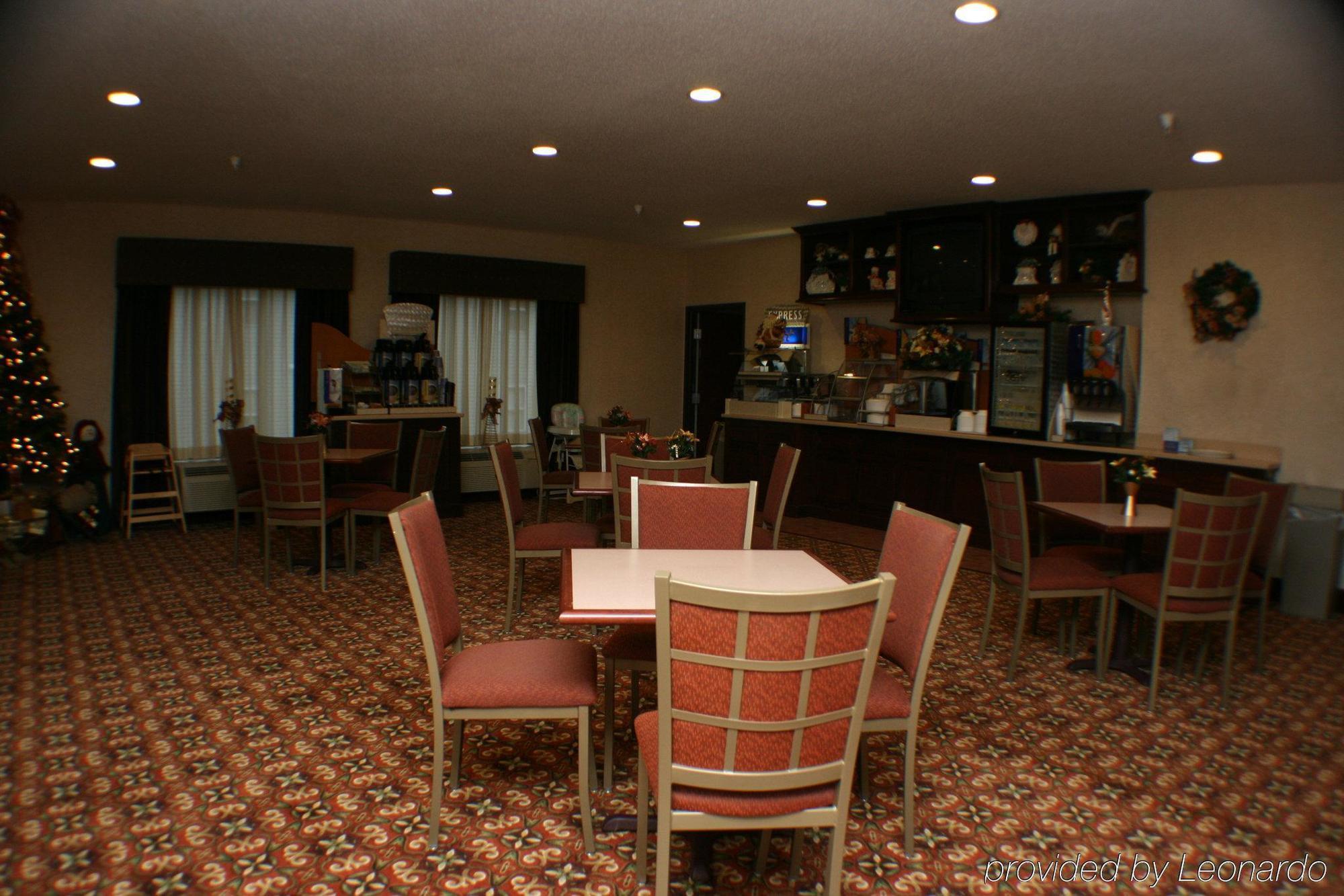 Seasons Inn & Suites Highland Restoran foto